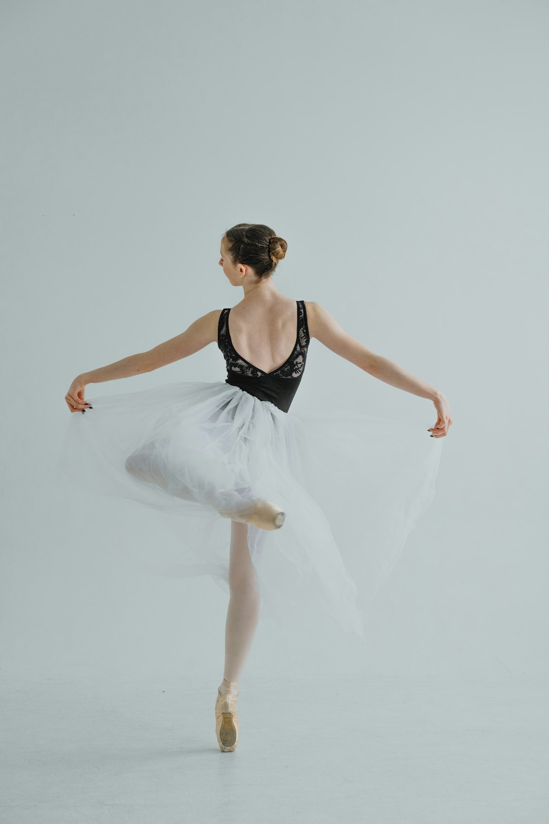 Contemporary Dance Careers: A Strategic Guide for Aspiring Professional Dancers