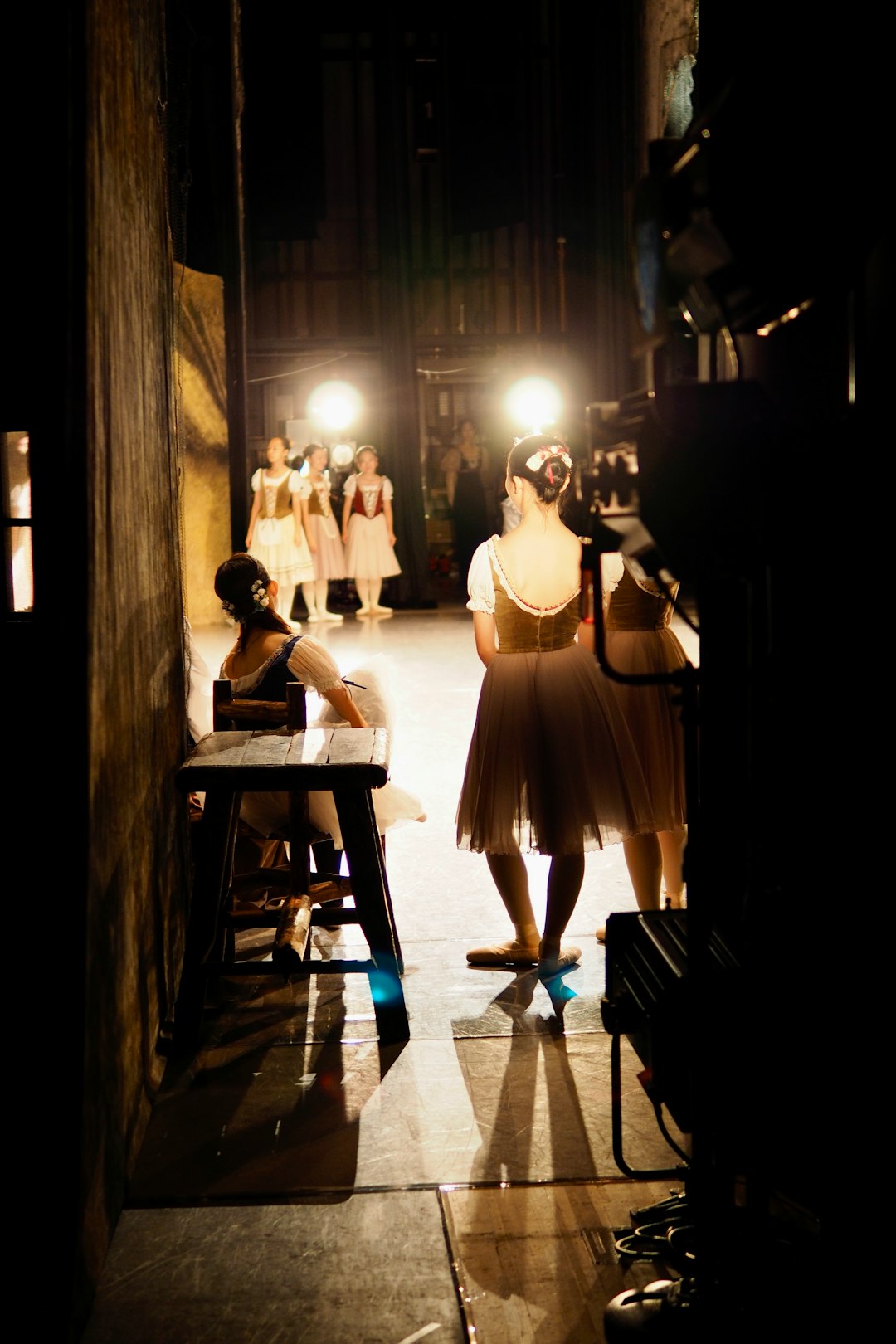 Studio vs. Street: The Complete Guide to Choosing Dance Shoes That Match Your Movement