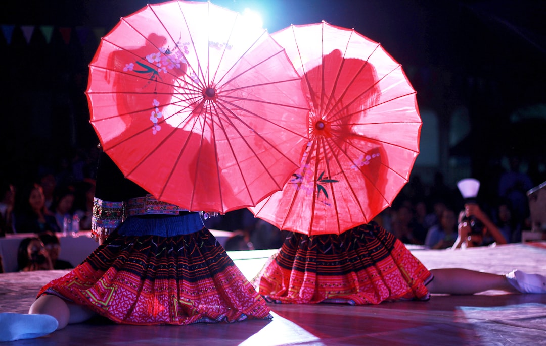 **From Milongas to Practice: Selecting the Perfect Tango Outfit**