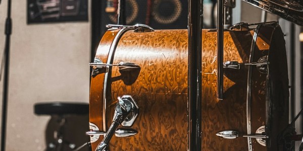**The Art of Tango Improvisation: Building Vocabulary Beyond the Pattern**