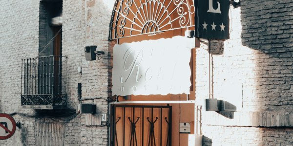 **Ethereal Melodies: The Top 5 Orchestral Pieces for Contemporary Ballet**