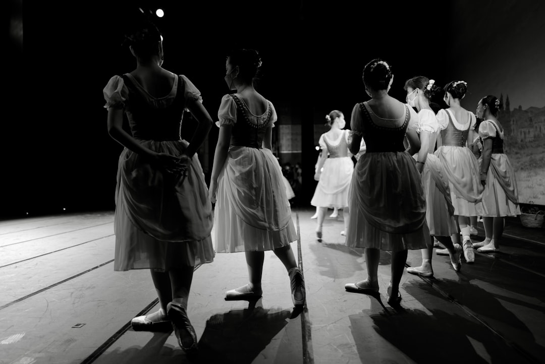 Beyond the Steps: A Technical Guide to Musicality and Expression for Intermediate Tango Dancers