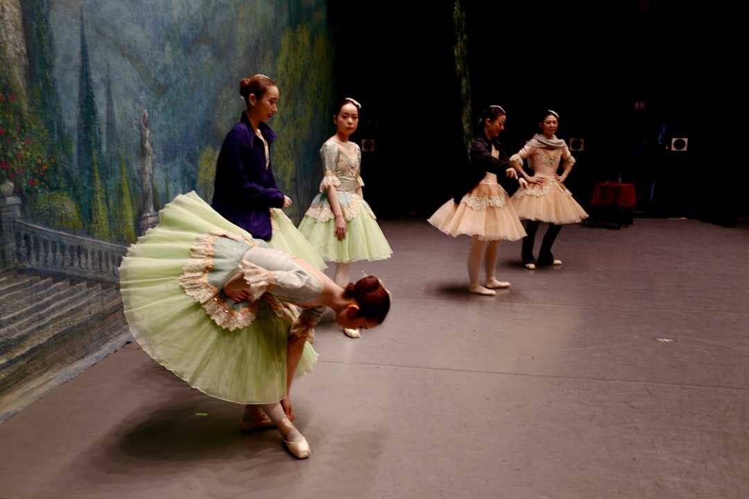 "Dancing in Comfort: Tips for Selecting Folk Dance Clothing"