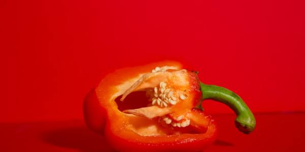 Britney Spears just gave us a masterclass in grace under pressure. During her much-anticipated return to Instagram, a wardrobe malfunction threatened to steal the spotlight—but Britney didn't miss a beat. With a laugh and a quick adjustment, she turned a potentially awkward moment into a display of pure, unshakable confidence.