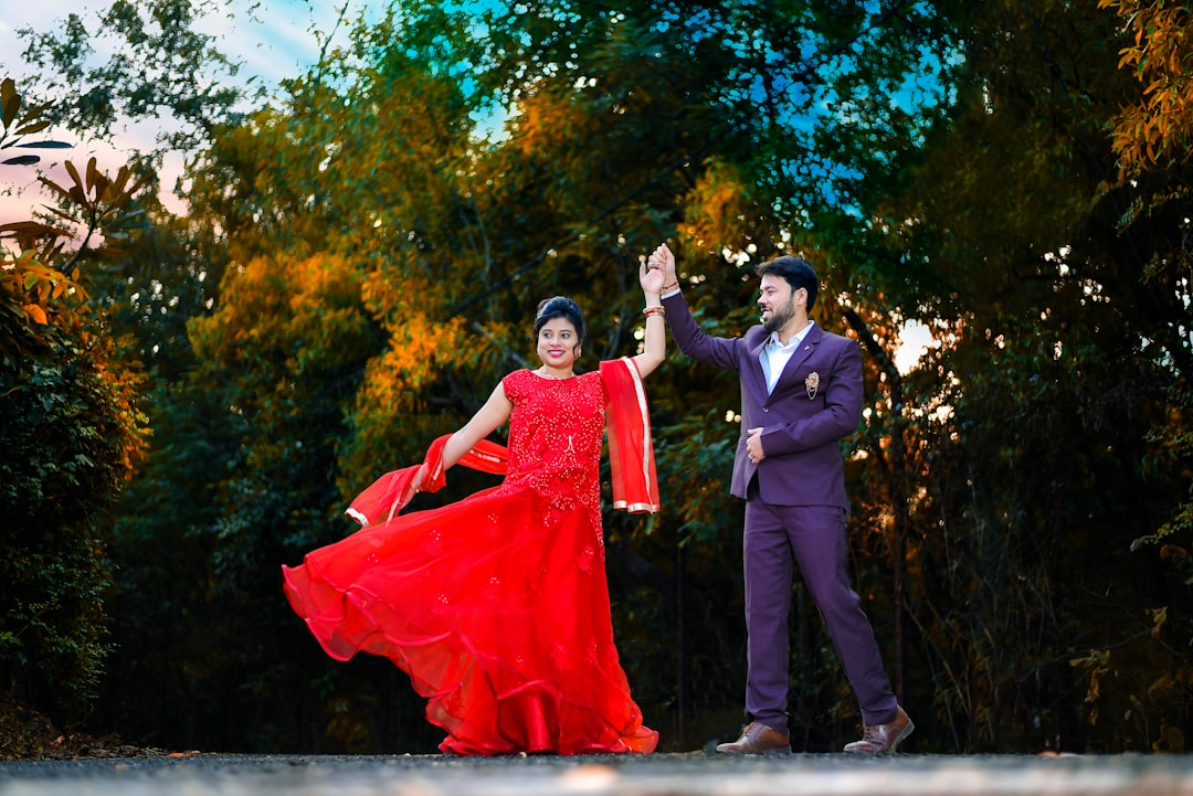 **"How to Choose the Perfect Flamenco Outfit: Style & Comfort Tips"**