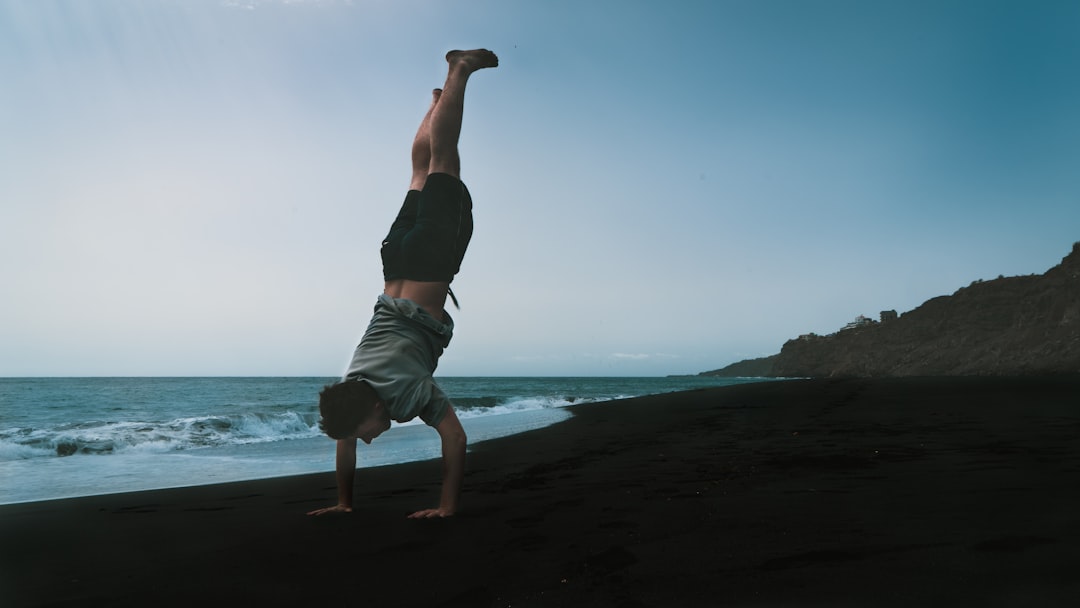 From First Class to Final Bow: A Beginner's Roadmap to Contemporary Dance Training