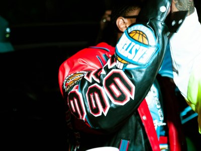 Cumbia Classics and New Beats: Curating the Best Dance Floor Anthems