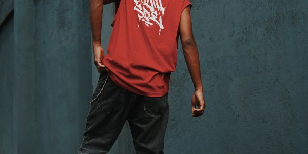 **Krump Wardrobe Guide: Comfort and Style for Intense Moves**