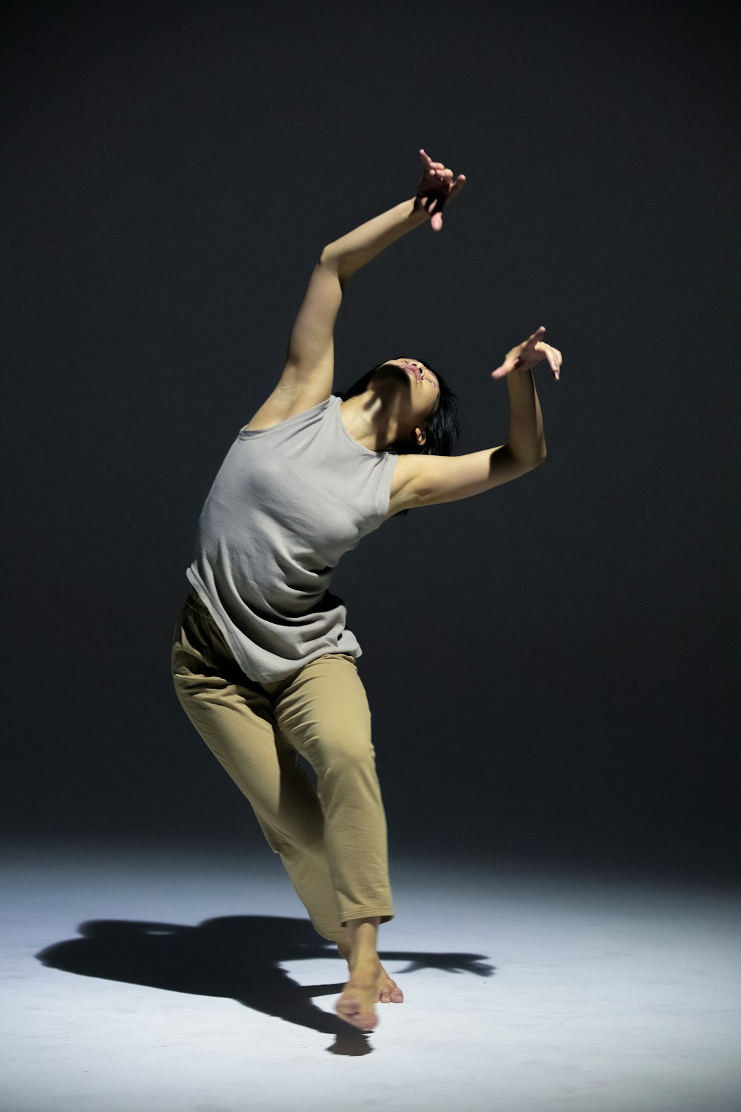 I Tried Every Contemporary Studio in Santa Cruz—Here's Where You'll Actually Want to Dance (2024)