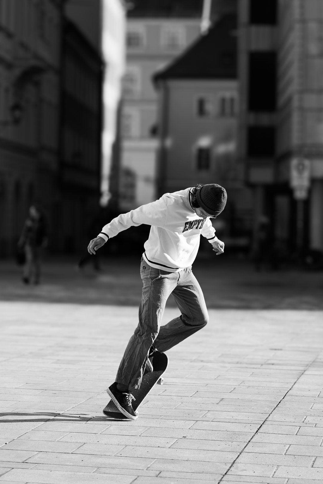 **"Top Swing Dance Tracks to Get You Moving"**