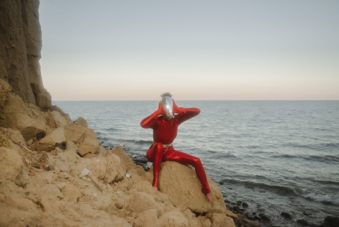 Beyond Technique: Developing Artistic Voice in Advanced Contemporary Dance