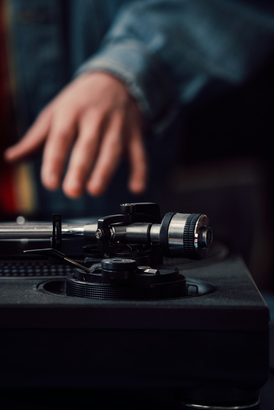 5 Latin Tracks That'll Make You Move Before You Even Realize It