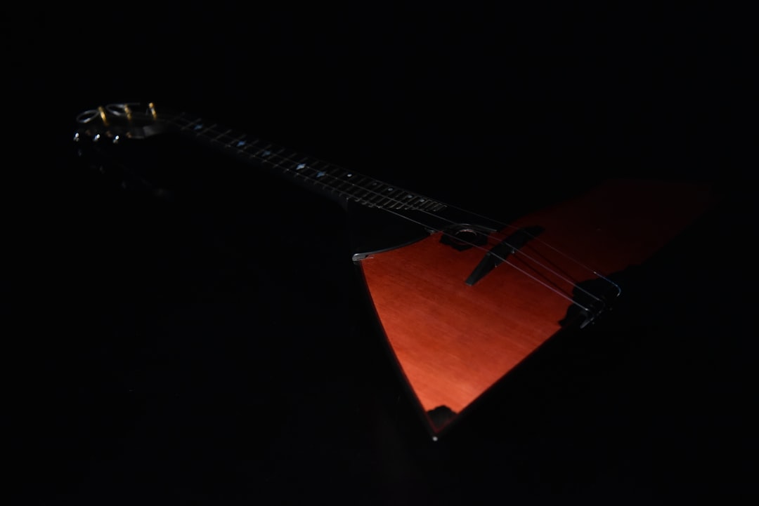 "Mastering the Swing: Essential Tips for Intermediate Lindy Hoppers"
