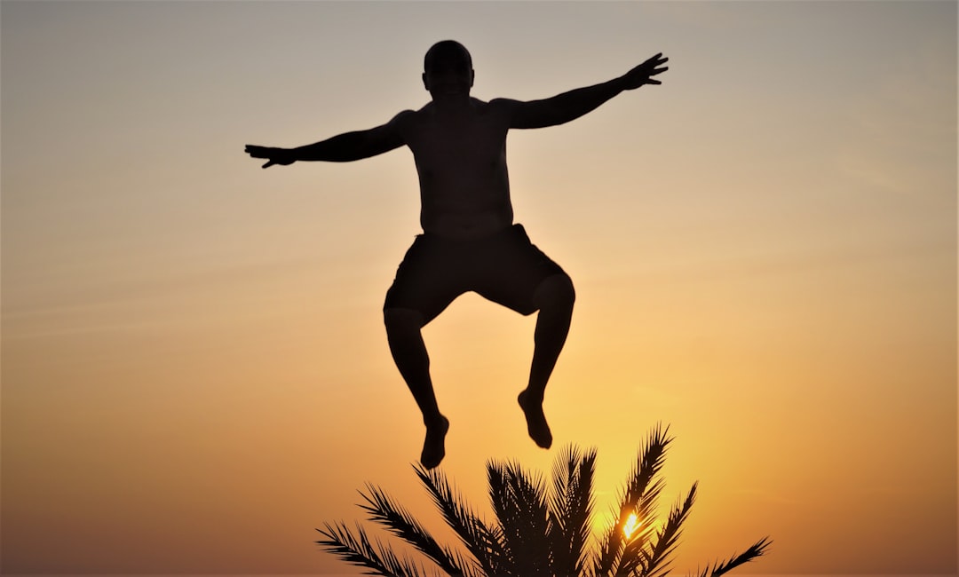 From Studio to Stage: A Contemporary Dancer's Guide to Functional, Expressive Style in 2024