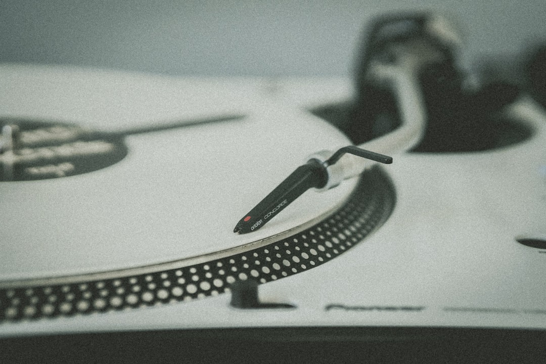 **Top 10 Must-Hear Hip Hop Tracks for Choreographers Right Now**