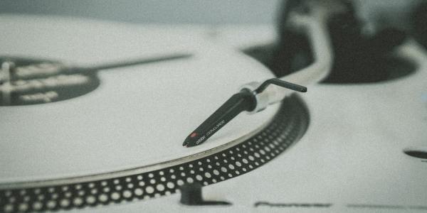 **Top 10 Must-Hear Hip Hop Tracks for Choreographers Right Now**