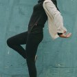 **The Captivating Artistry of a Baby Sea Lion: A Dance with Artificial Kelp**  