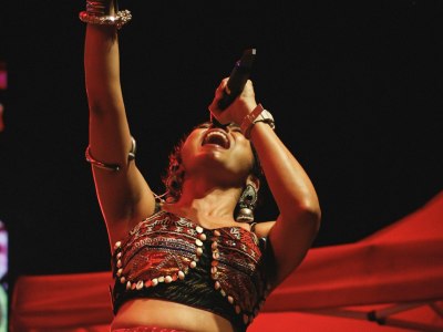 **The Dancer's Playlist: Curating the Ultimate Modern & Traditional Flamenco Mix**