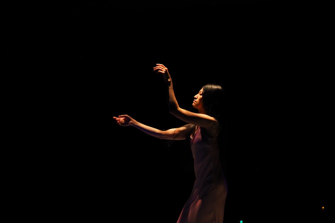 Beyond the Basics: How Intermediate Salsa Dancers Break Through the Confidence Plateau