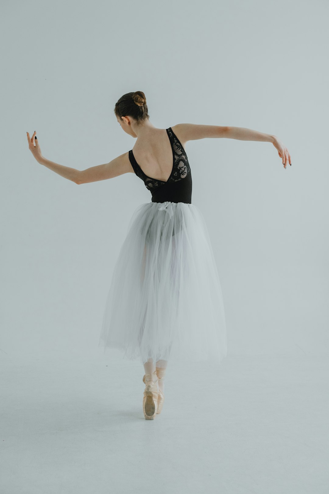 Flamenco Fashion: A Complete Guide to Authentic Dance Attire from Practice to Performance