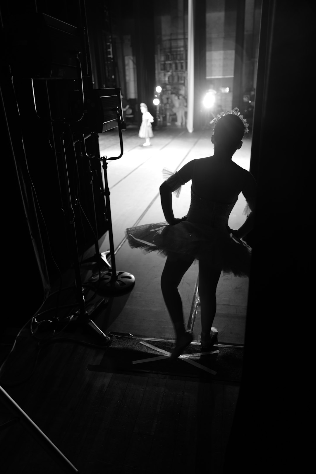 Intermediate Hip Hop Footwork: How to Break Through the Plateau and Dance with Precision