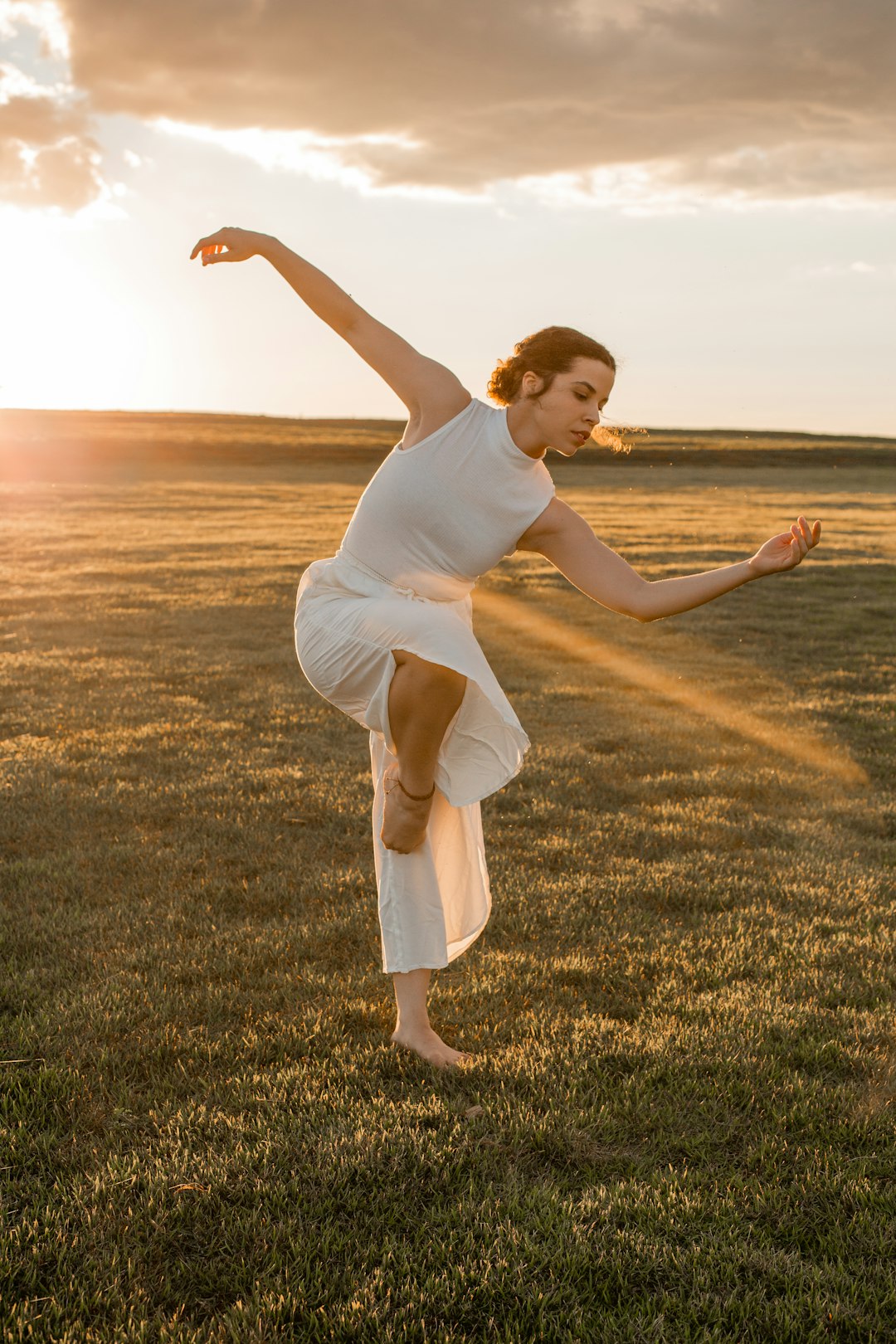 The Ultimate Ballroom Dance Playlist Guide: Tempo, Technique, and the Art of Musical Storytelling