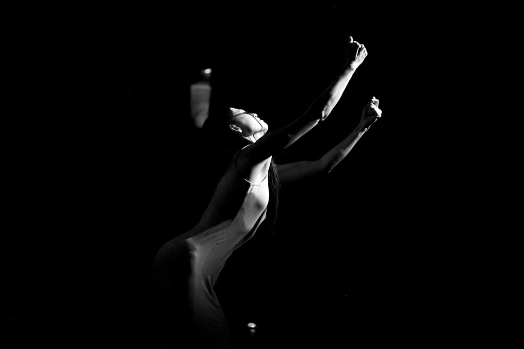 Salsa Dance Clothes for Women: The Complete Style Guide (From First Class to Social Nights)