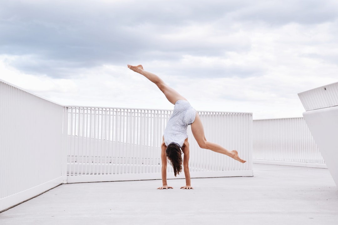 The Contemporary Dancer's Shoe Dilemma: Barefoot, Minimal, or Sneaker?