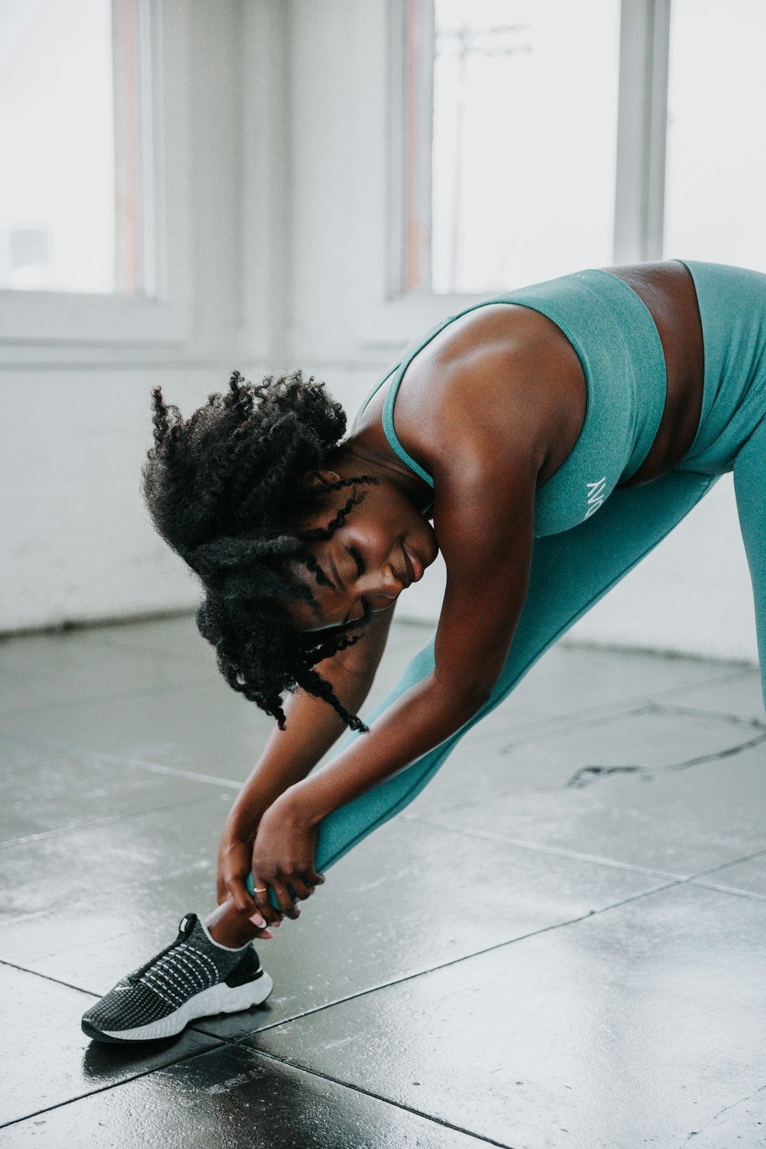 Beyond the Basics: 8 Skills That Separate Intermediate Swing Dancers from the Pack