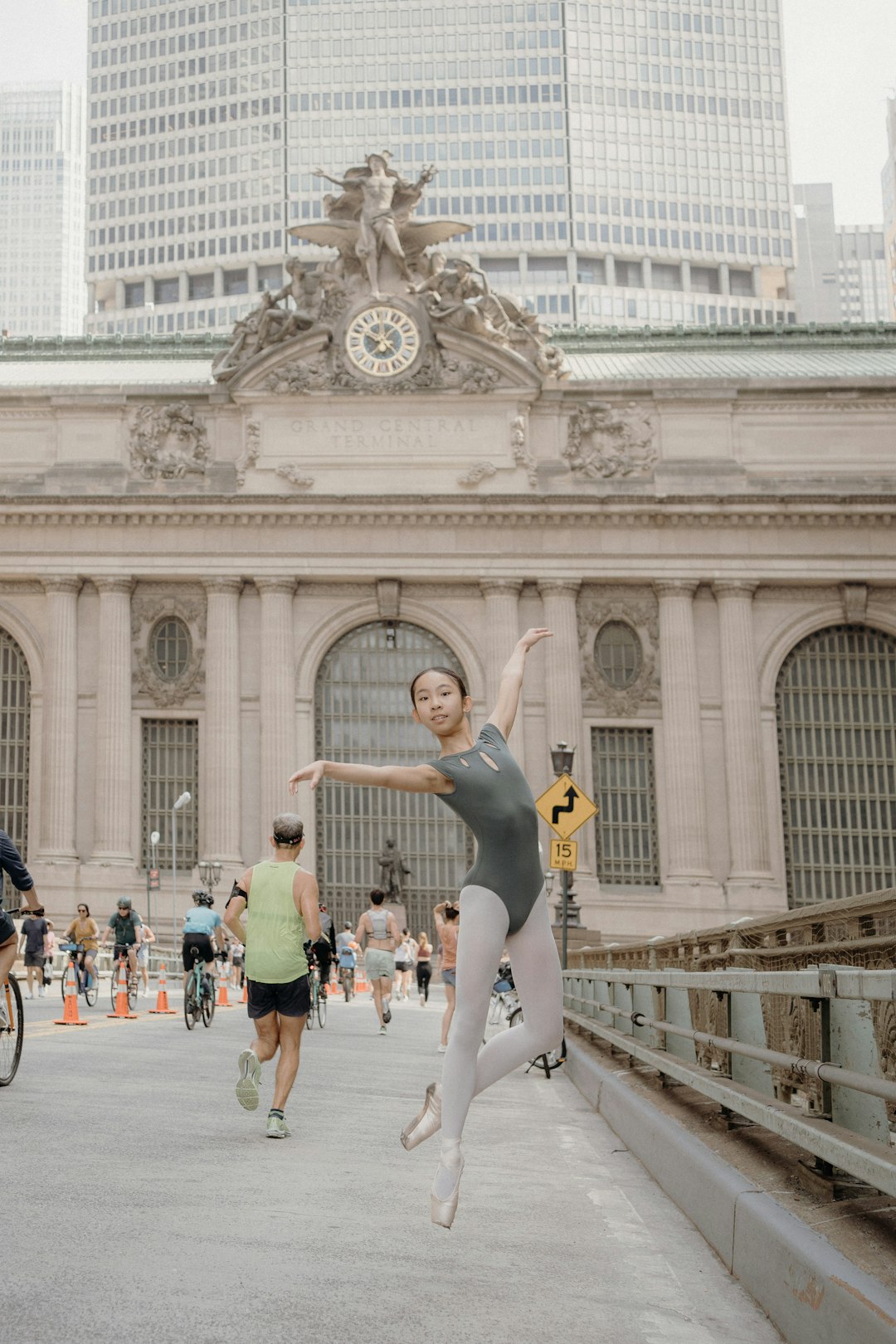 Beyond the Basics: How Intermediate Flamenco Dancers Find Their *Aire*