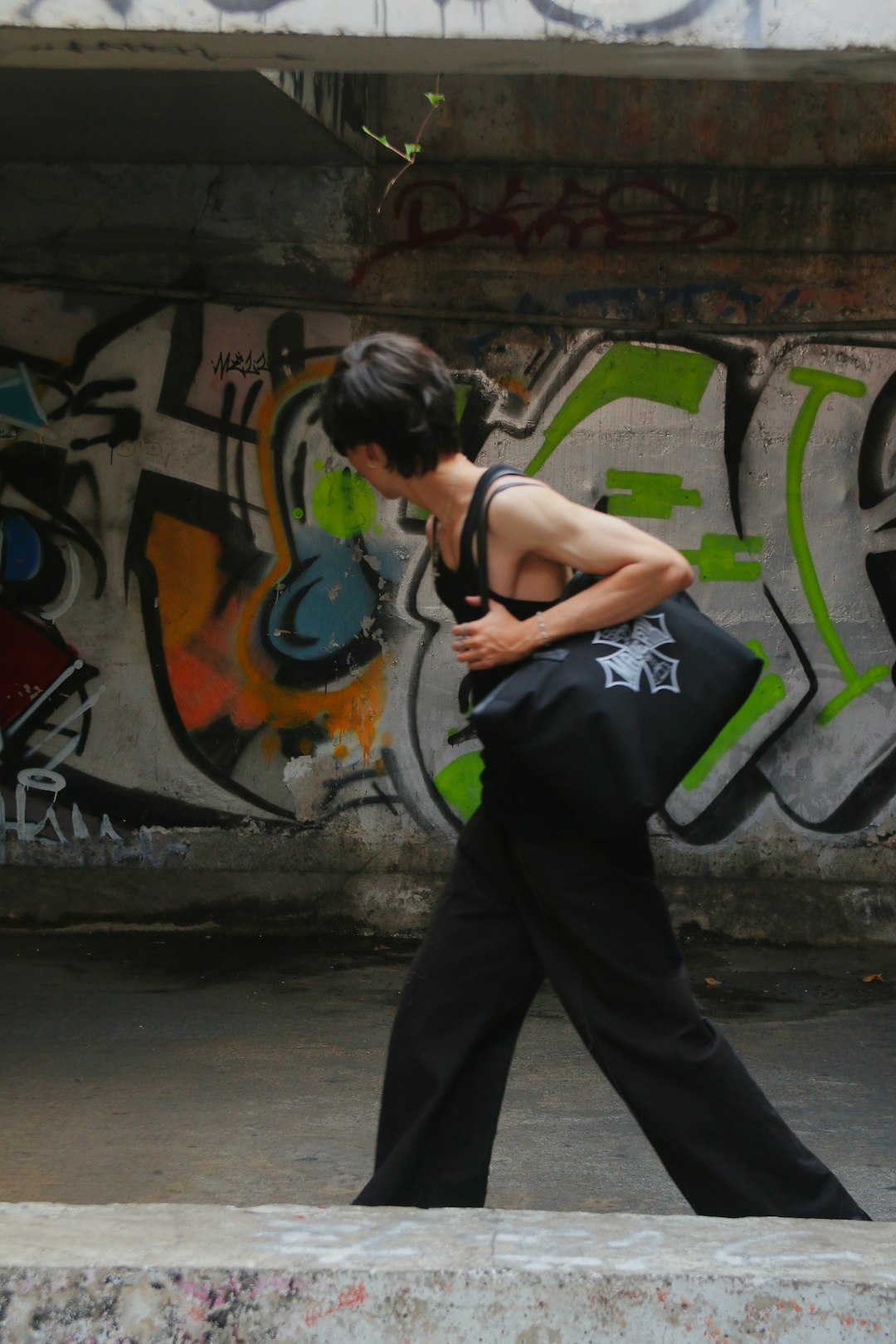 **"Breaking Into Contemporary Dance: A Beginner’s Guide to Going Pro"**