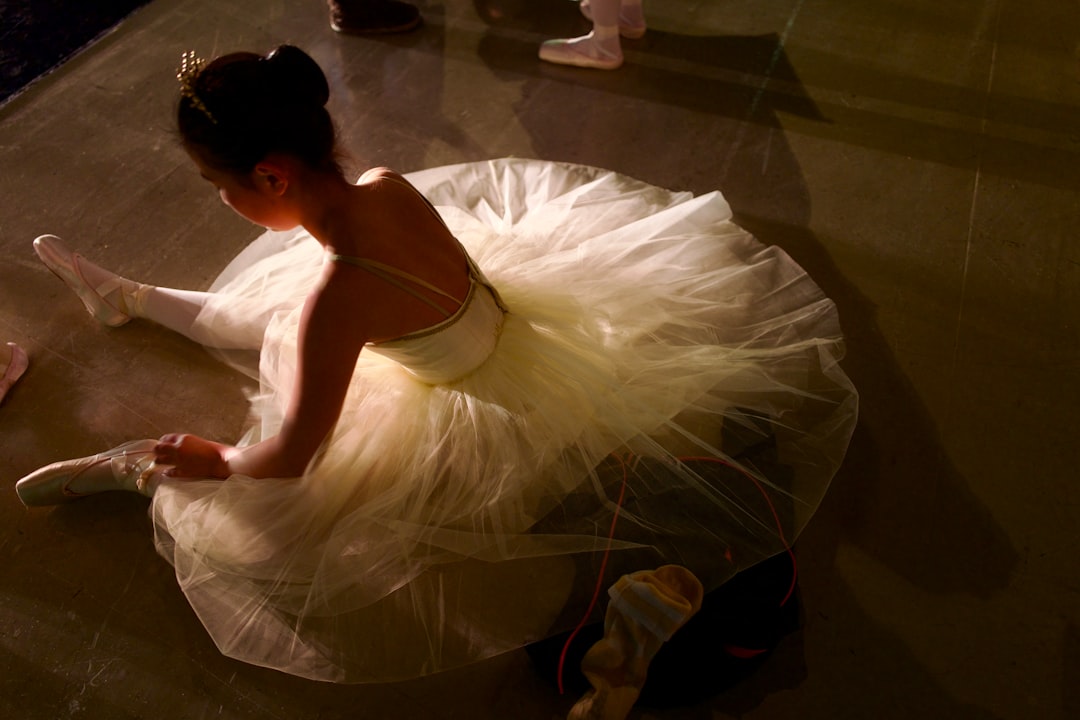 The Architecture of Spontaneity: Advanced Tango Improvisation for the Serious Dancer