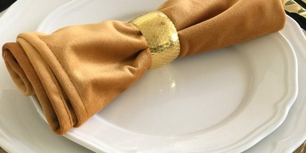 The Ultimate Guide to Choosing Irish Dance Costumes: From Solo Dresses to Classwear