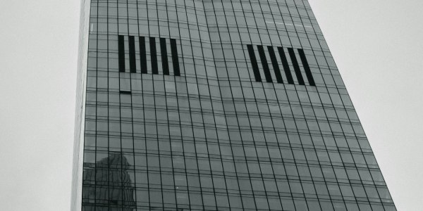 **Beyond Tchaikovsky: 5 Modern Composers for Your Next Ballet Routine**