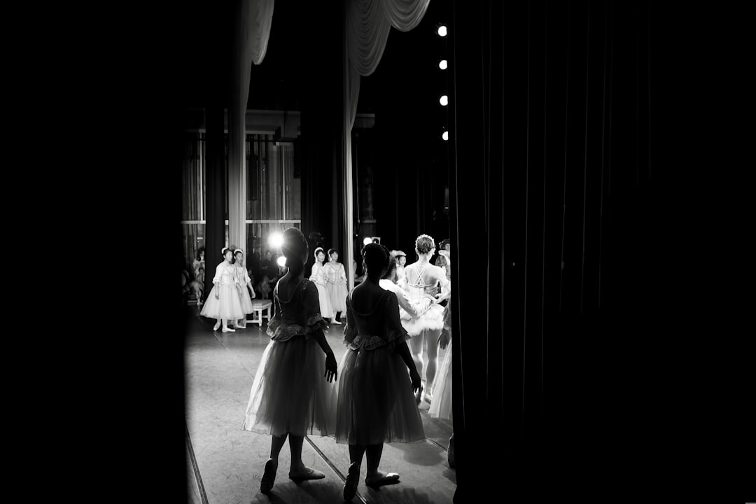 From Lindy Hop to Paycheck: A Realistic Guide to Becoming a Professional Swing Dancer