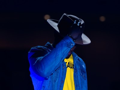 "Top 10 Cumbia Tracks to Get Your Hips Moving"