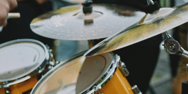 **Beyond Tchaikovsky: 5 Modern Composers Revolutionizing Ballet Class Music**