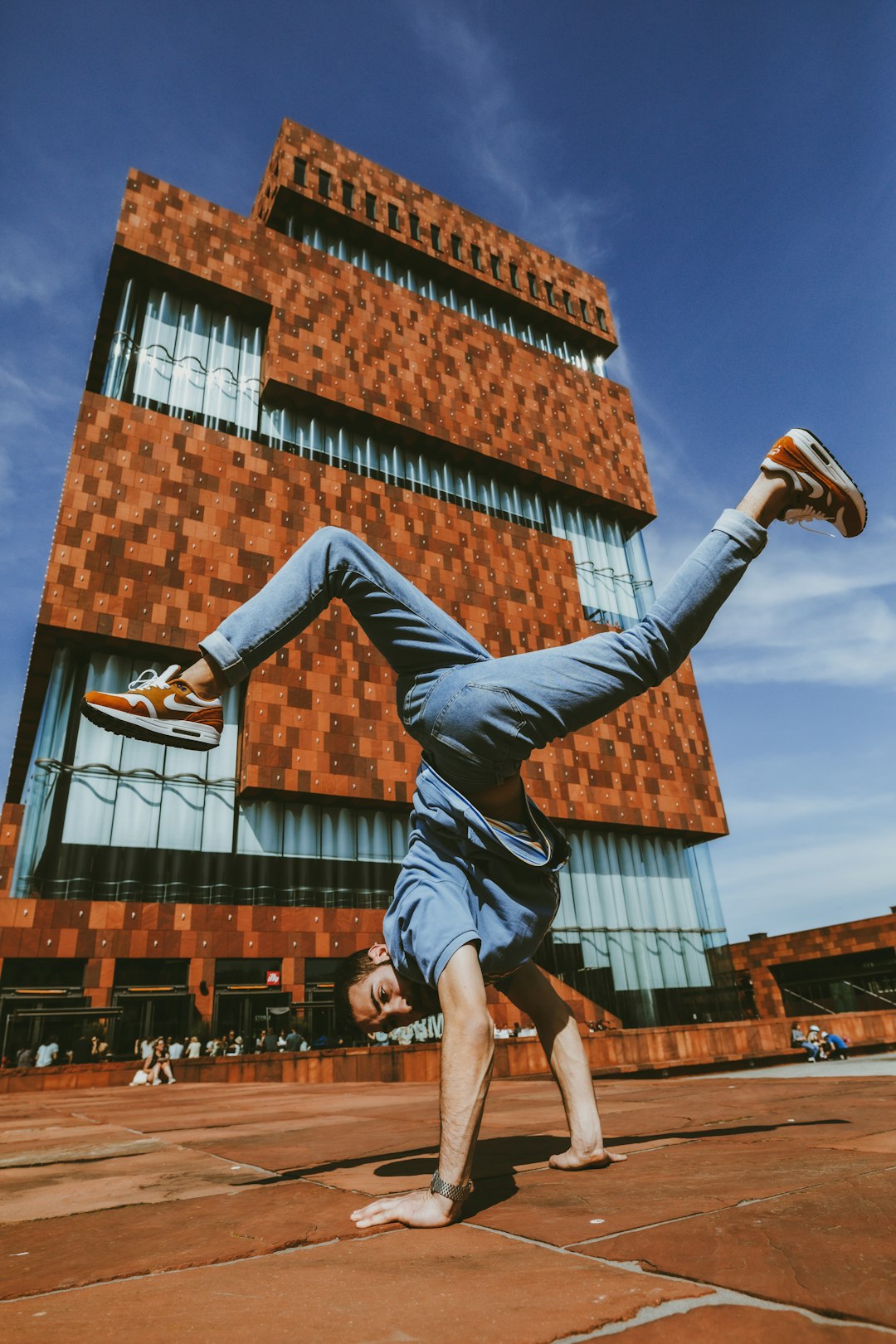 How to Start Ballet: A Beginner's Guide to Your First Class