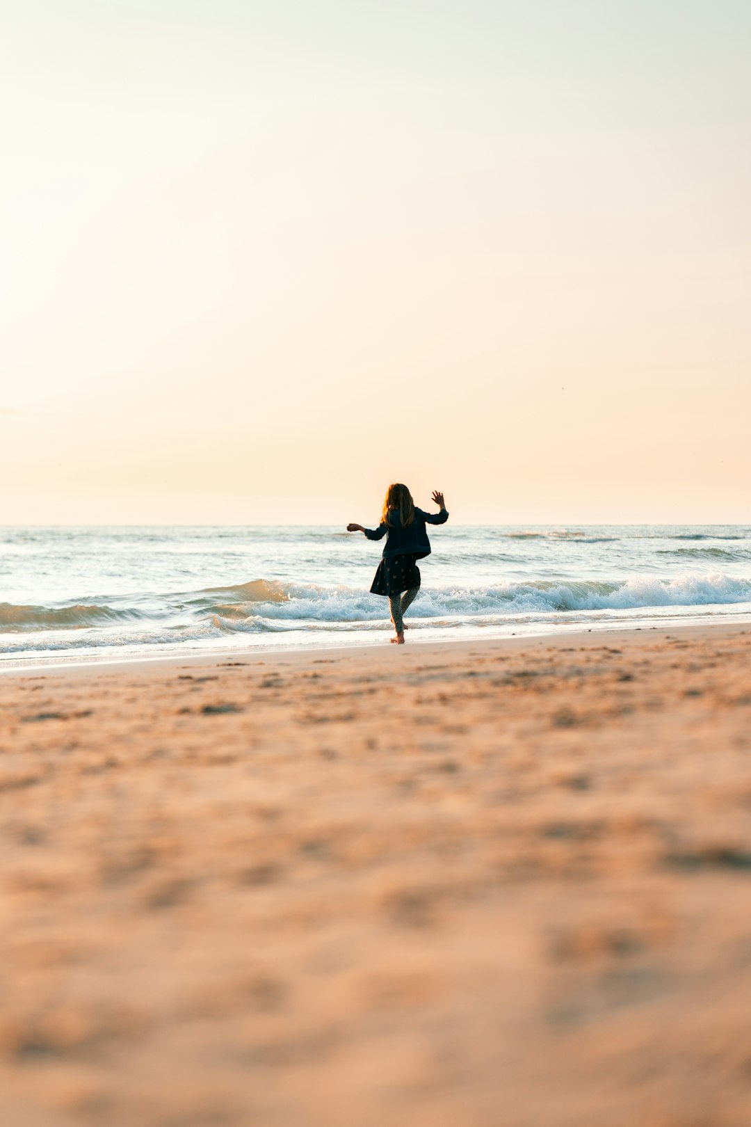 Feel the Rhythm: Your First Steps into Jazz Dance (No Experience Needed!)