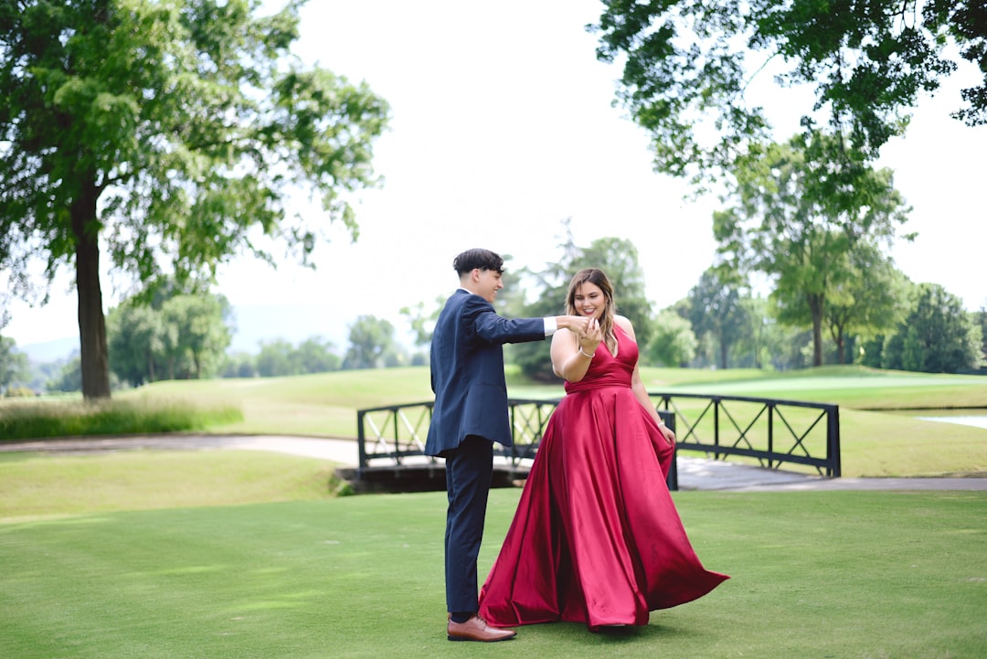 Swing Dancing in Valley Acres City: Where to Learn, Dance, and Find Your Rhythm