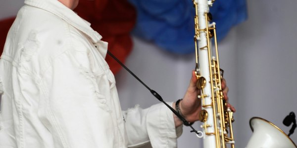 **The Hixton Hop: Where to Get Authentic Swing Dance Training**