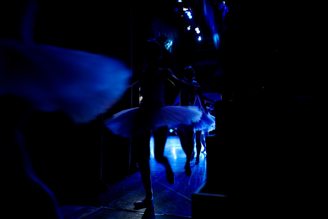 The Swing Dancing Resurgence: Why 2024 Is the Perfect Year to Dance Your Way Fit