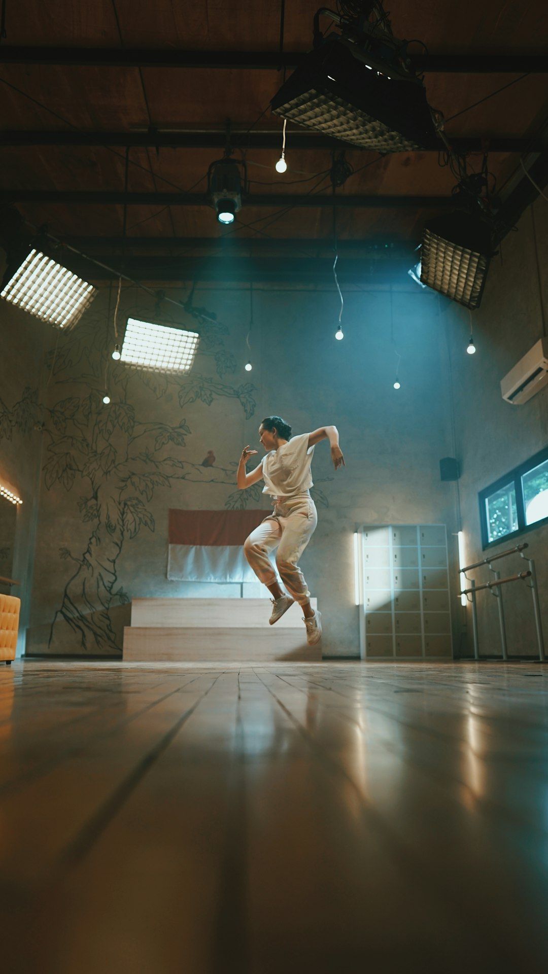 Tango Dance Shoes: 5 Essential Features for Leaders and Followers