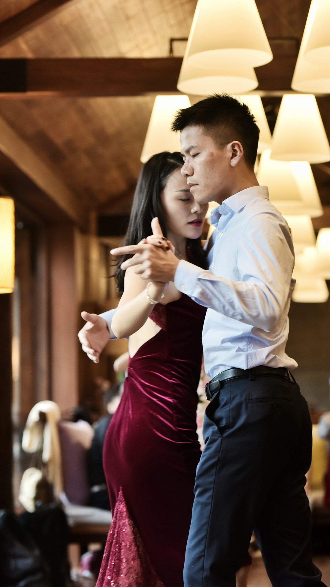 Hip Hop Dance for Beginners: 8 Essential Moves to Build Your Foundation