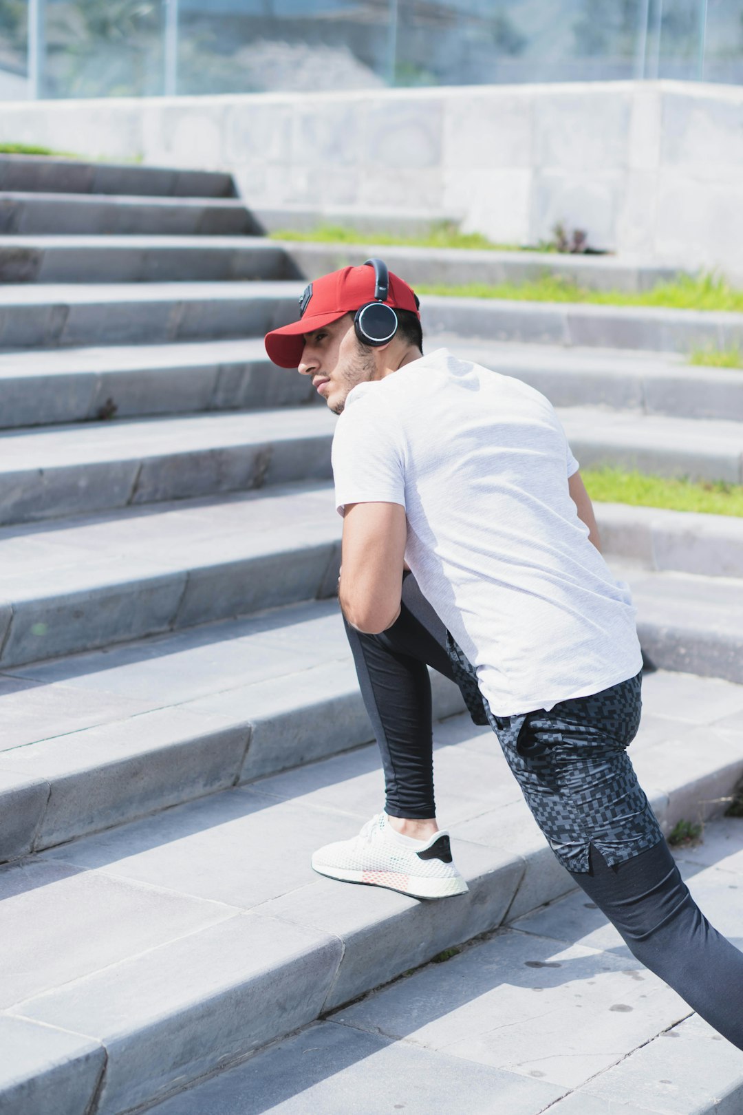 From Amateur to Ace: A Beginner's Guide to Professional Krump Dancing