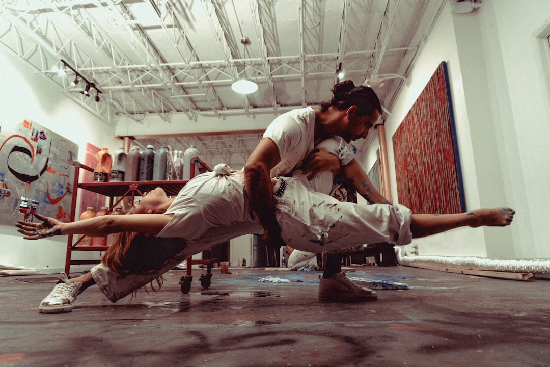 **Contemporary Dance Schools in Hyde Park City: A Guide for Dancers**