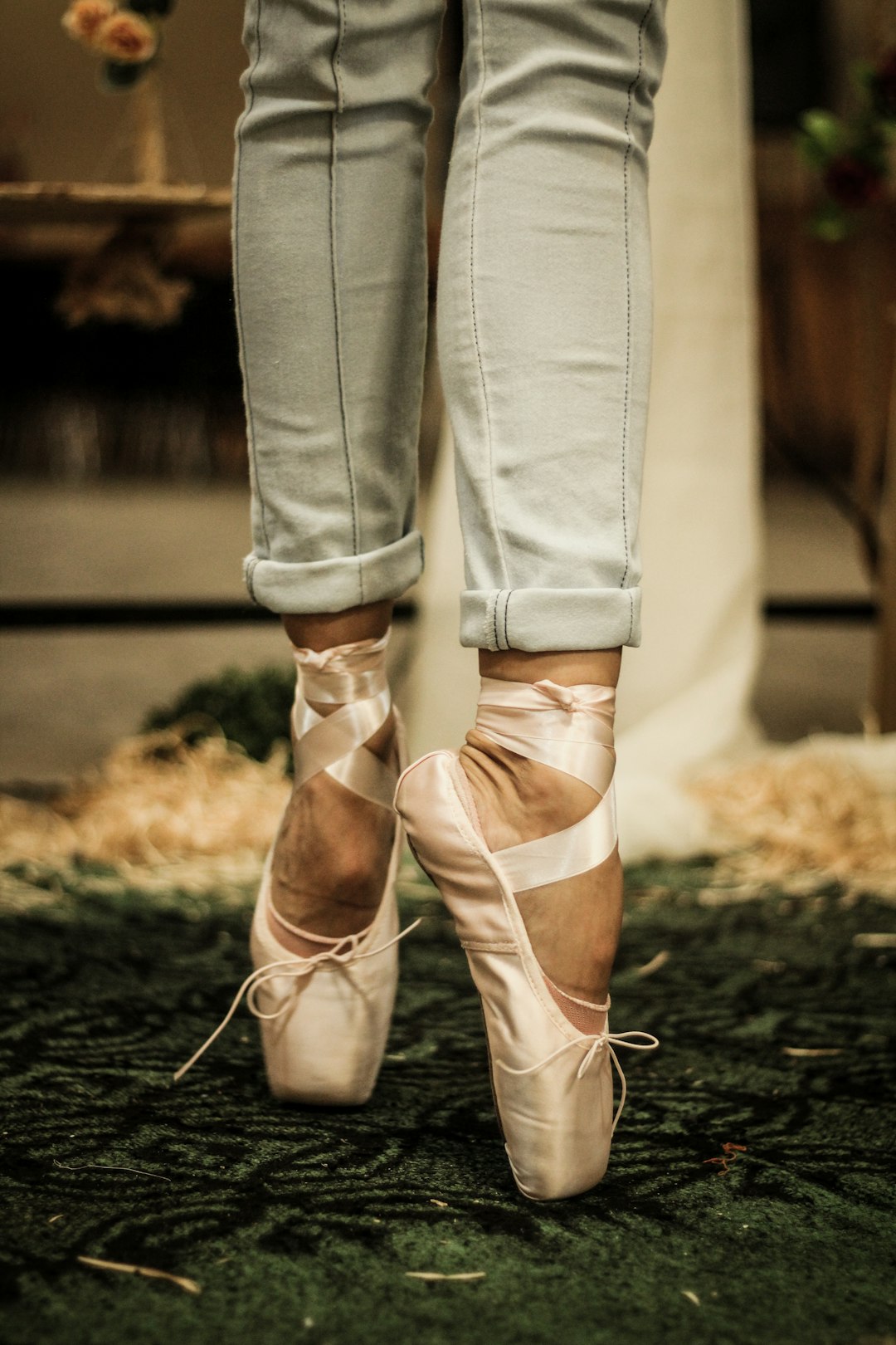 **Essential Tips for Picking Latin Dance Shoes & Outfits**