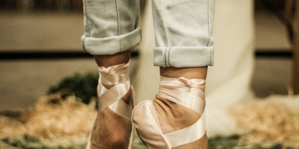 **Essential Tips for Picking Latin Dance Shoes & Outfits**