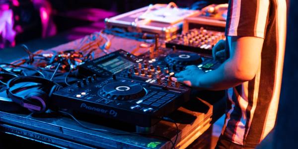 Mapping the Movement: Finding Your Contemporary Dance Studio in Jamestown