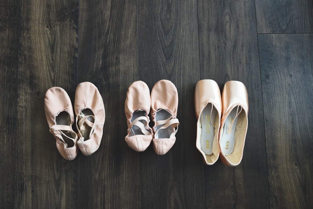What to Wear for Jazz Dance: A Complete Guide to Practice and Performance Attire